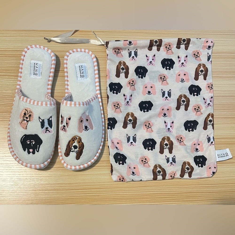 Hang Accessories Foldable Travel Slippers with Bag Dog Embroidery Small 6/7 NWOT